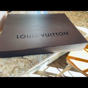 Louis Vuitton box
